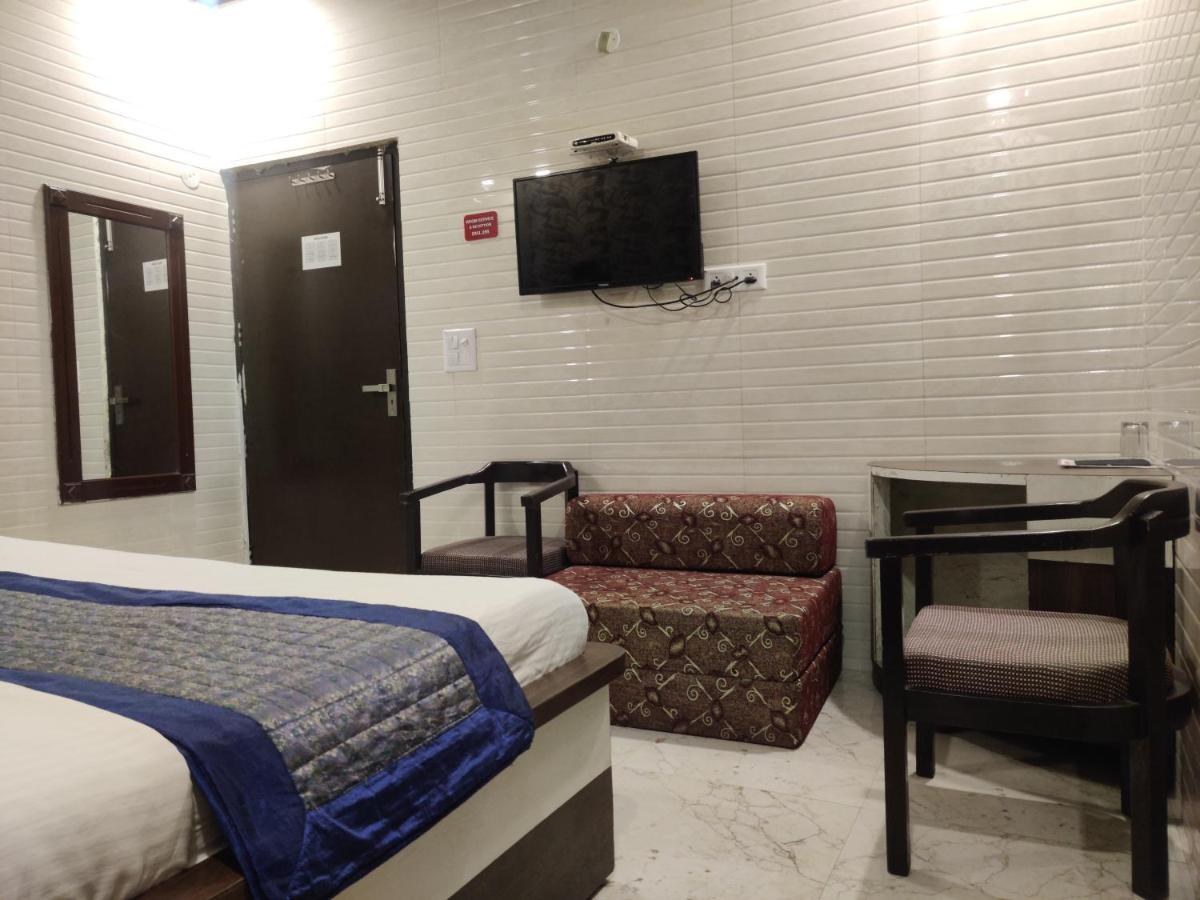 Hotel Holy City Amritsar Exteriör bild